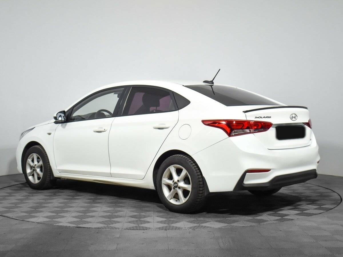 Hyundai Solaris с пробегом — 2017 год. Фото: #5
