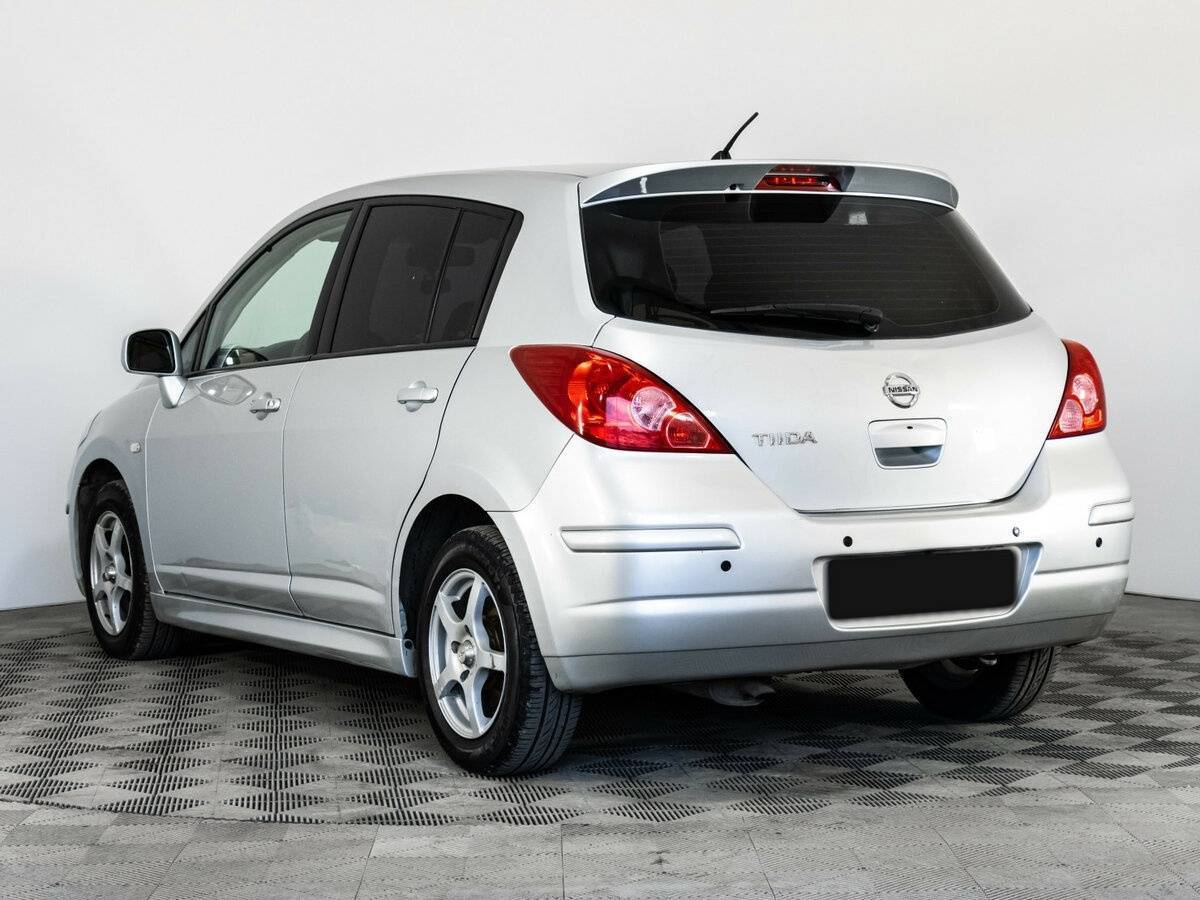 Nissan Tiida с пробегом — 2013 год. Фото: #5