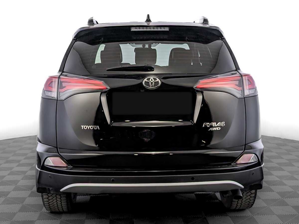Toyota RAV4 с пробегом — 2017 год. Фото: #5