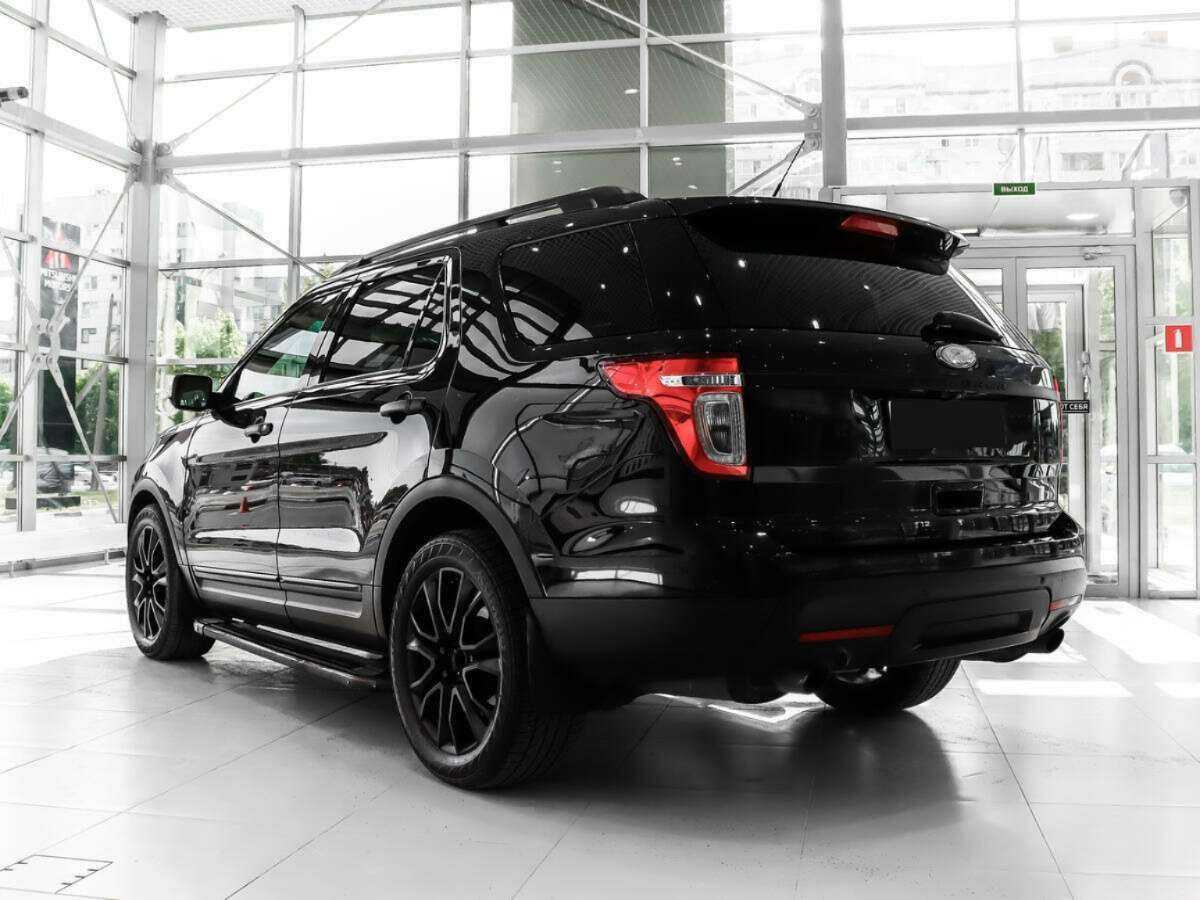 Ford Explorer с пробегом — 2014 год. Фото: #6