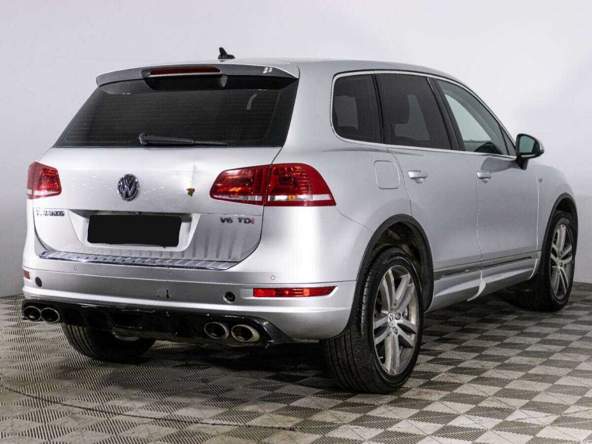 Volkswagen Touareg с пробегом — 2012 год. Фото: #4