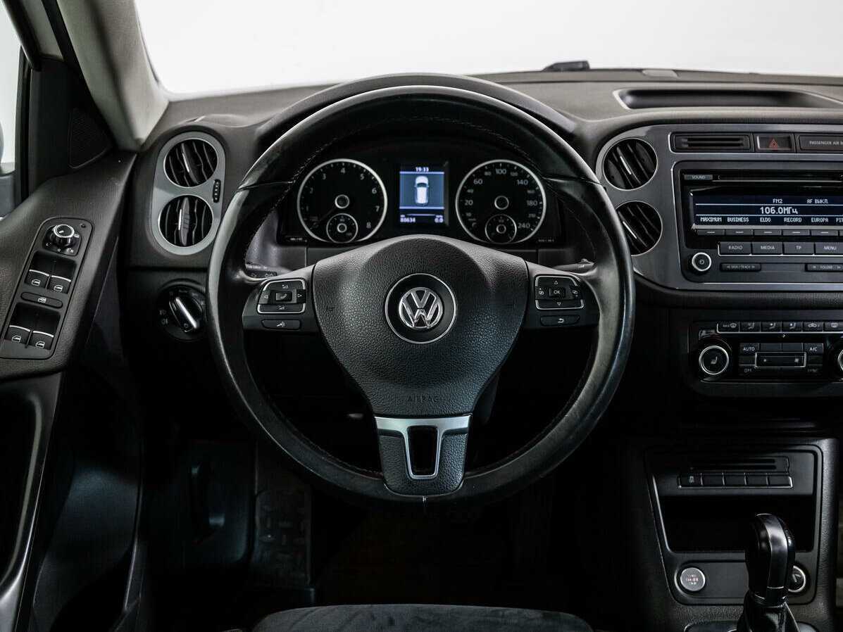 Volkswagen Tiguan с пробегом — 2012 год. Фото: #11