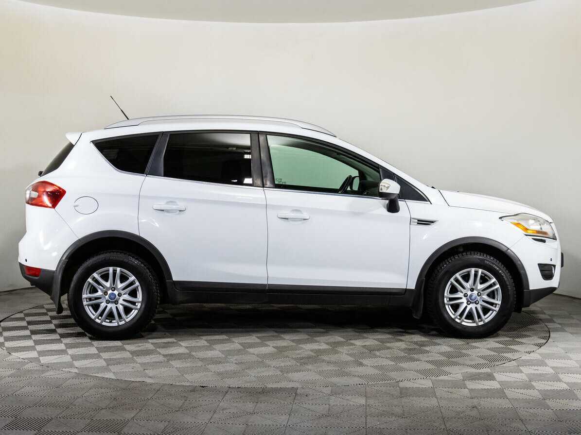 Ford Kuga с пробегом — 2012 год. Фото: #3