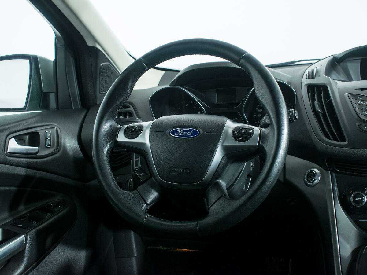 Ford Kuga с пробегом — 2016 год. Фото: #13
