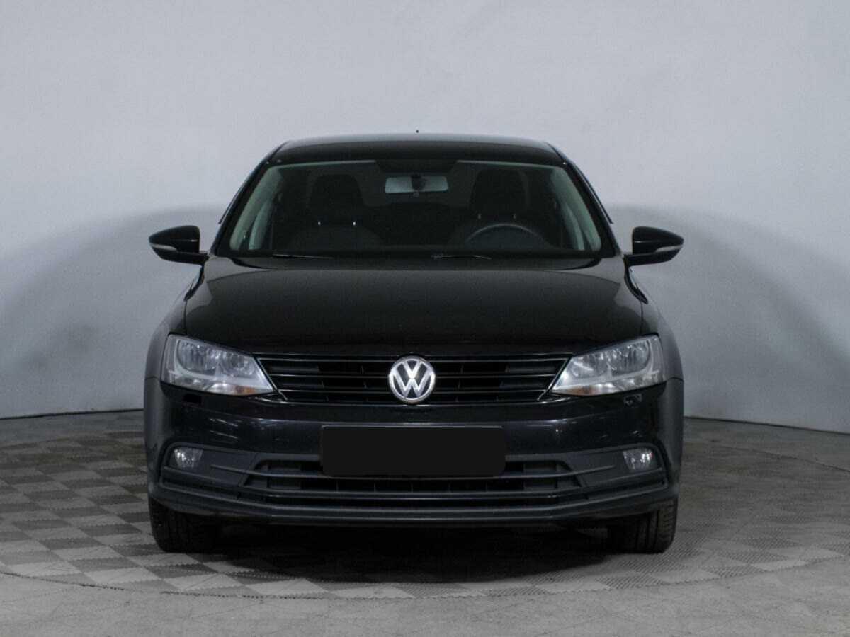 Volkswagen Jetta с пробегом — 2015 год. Фото: #1