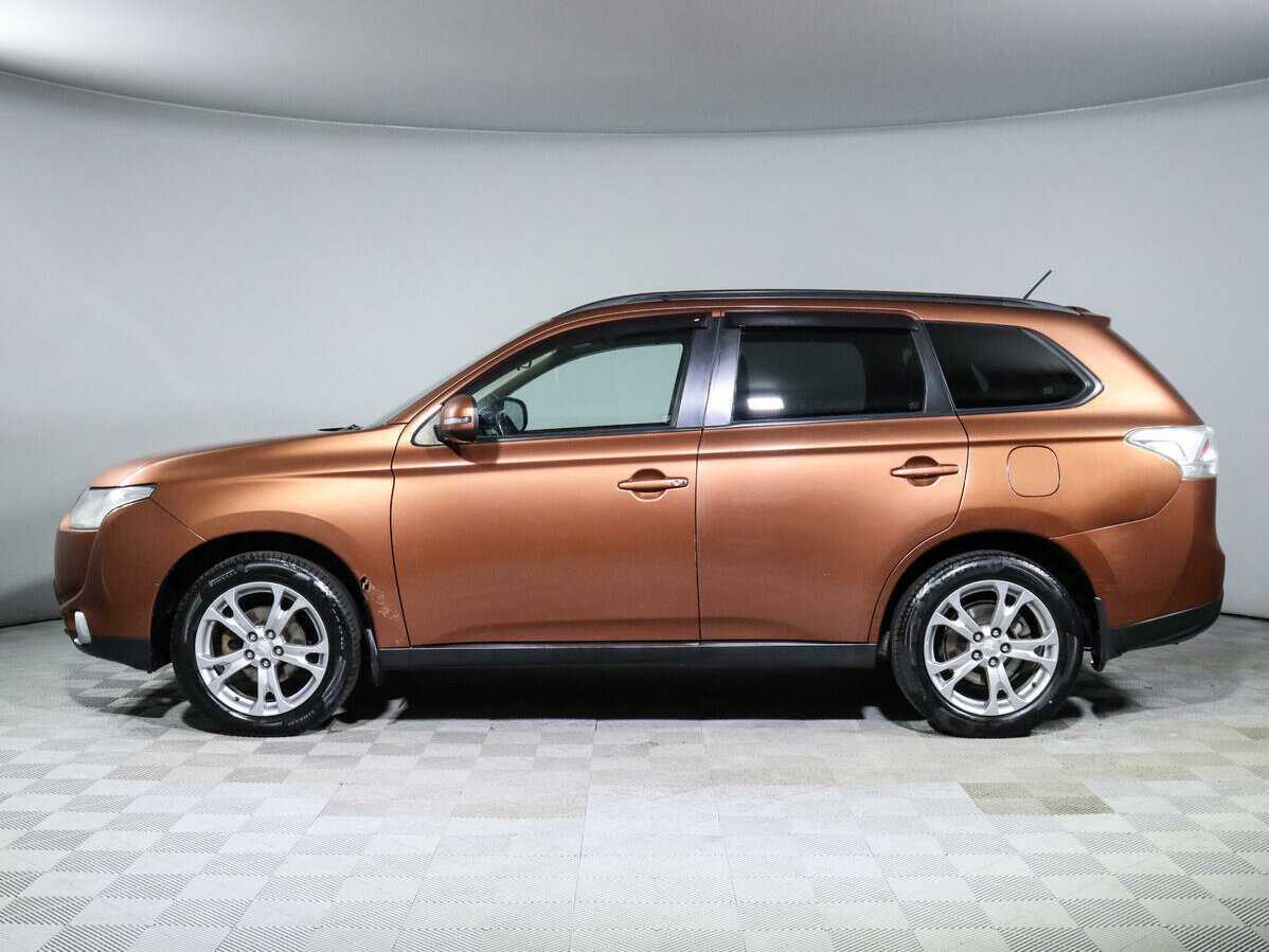 Mitsubishi Outlander с пробегом — 2012 год. Фото: #7