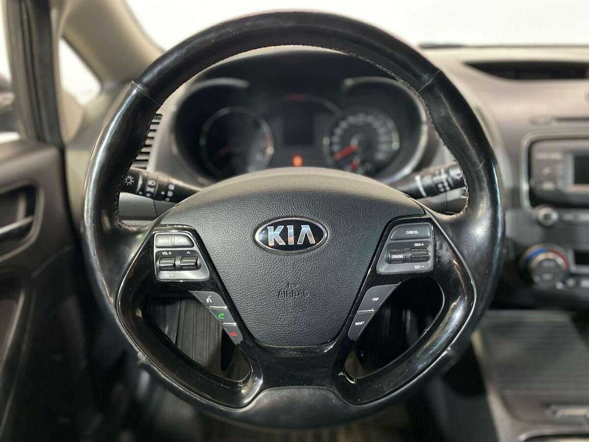 Kia Cerato с пробегом — 2018 год. Фото: #11