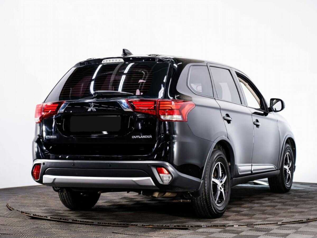 Mitsubishi Outlander с пробегом — 2018 год. Фото: #5