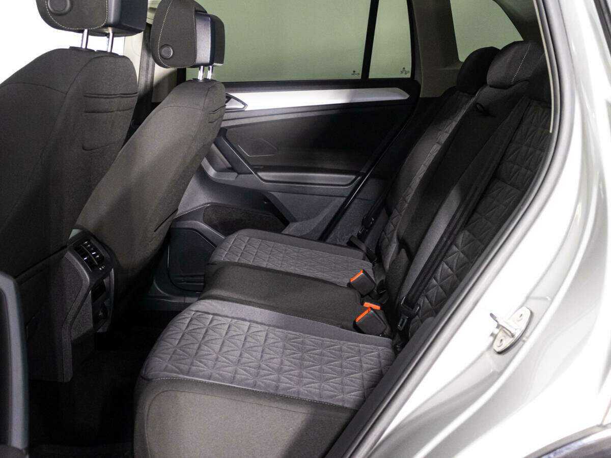 Volkswagen Tiguan с пробегом — 2021 год. Фото: #9