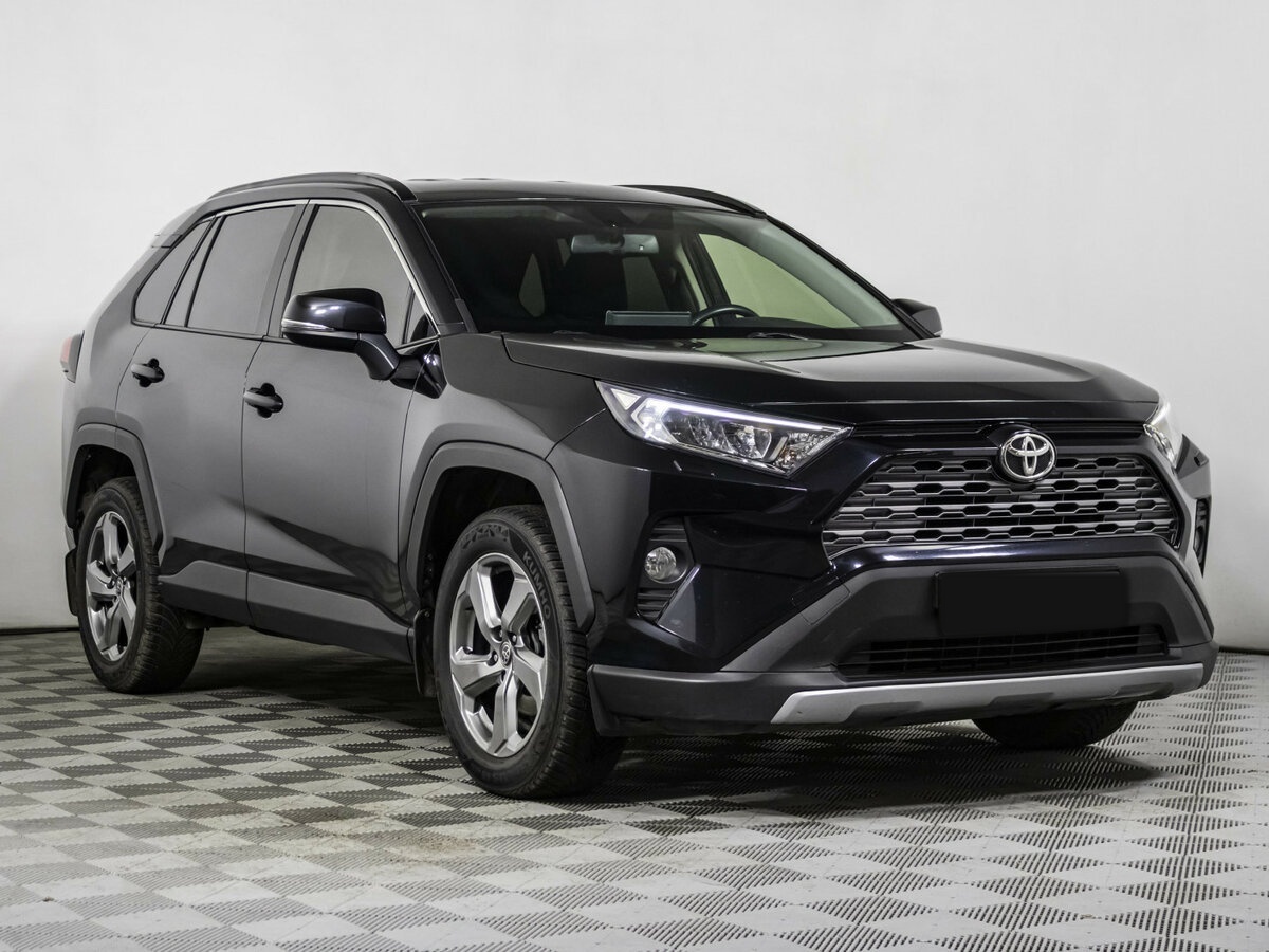 Toyota RAV4 с пробегом — 2020 год. Фото: #2
