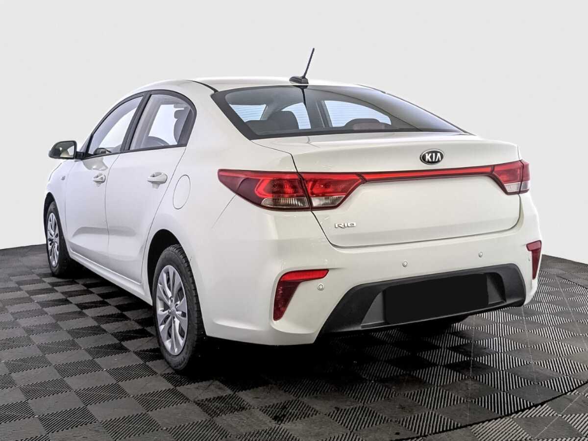 Kia Rio с пробегом — 2020 год. Фото: #6