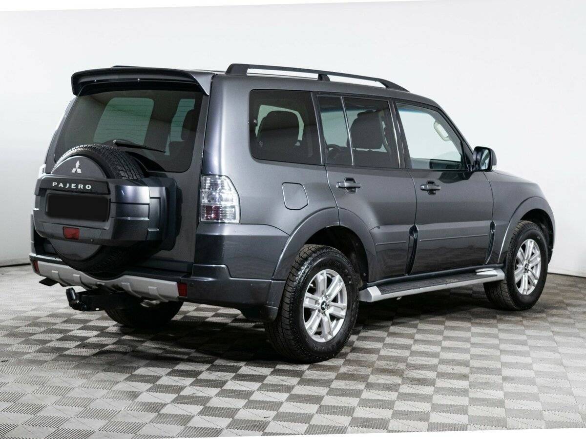 Mitsubishi Pajero с пробегом — 2013 год. Фото: #4