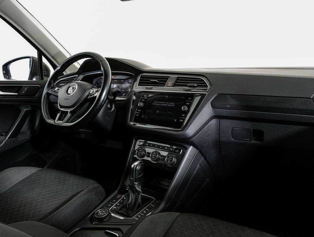 Volkswagen Tiguan с пробегом — 2017 год. Фото: #8