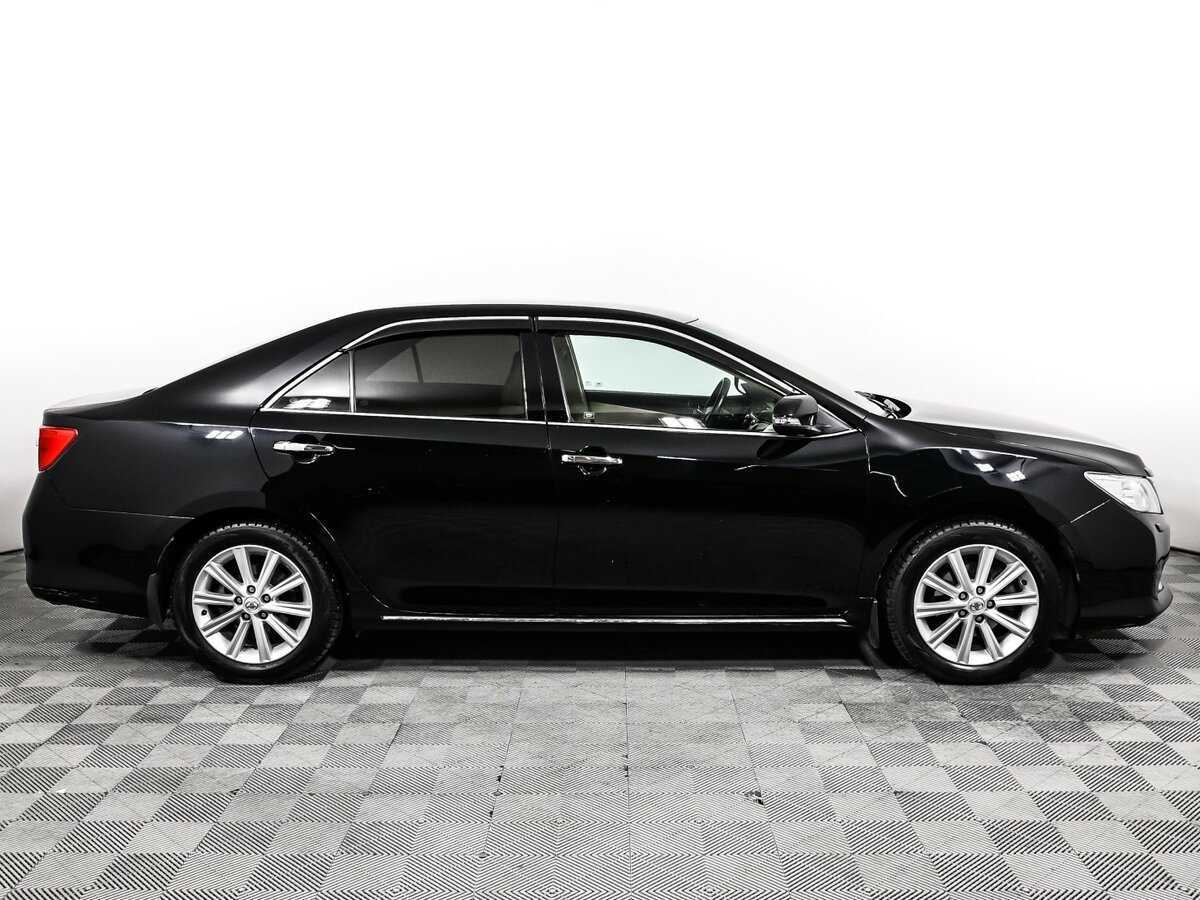 Toyota Camry с пробегом — 2013 год. Фото: #3