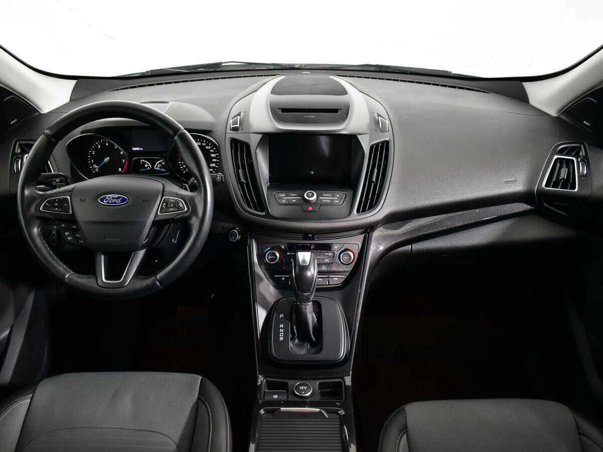 Ford Kuga с пробегом — 2017 год. Фото: #11