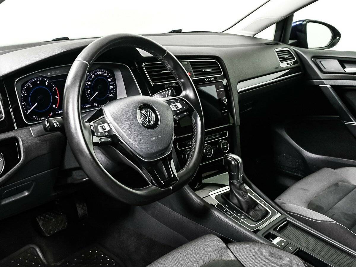 Volkswagen Golf с пробегом — 2018 год. Фото: #12