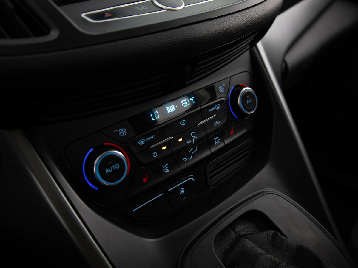 Ford Kuga с пробегом — 2017 год. Фото: #9