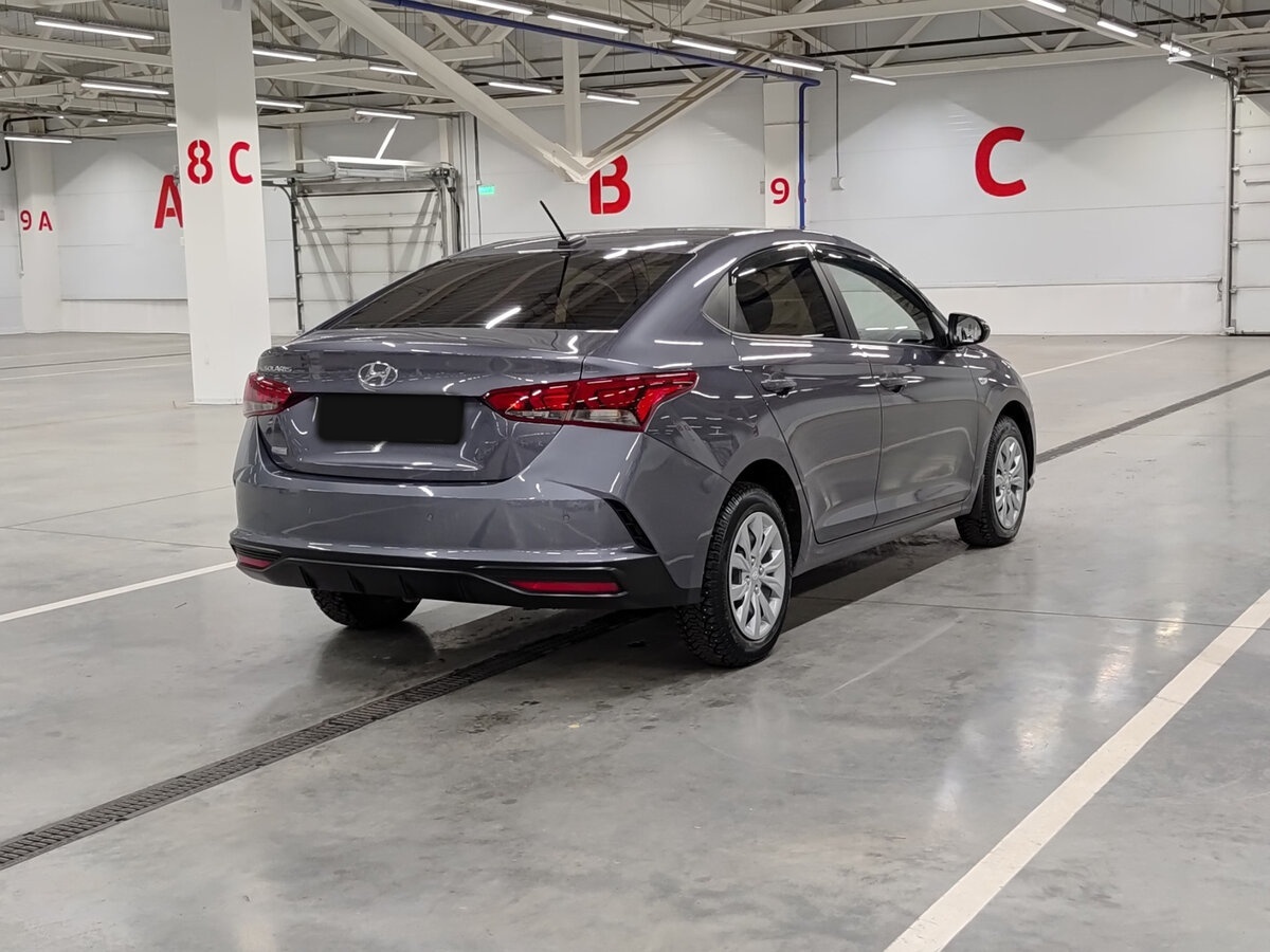Hyundai Solaris с пробегом — 2021 год. Фото: #4