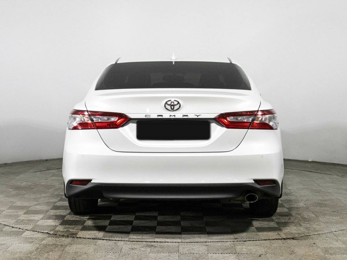 Toyota Camry с пробегом — 2020 год. Фото: #5