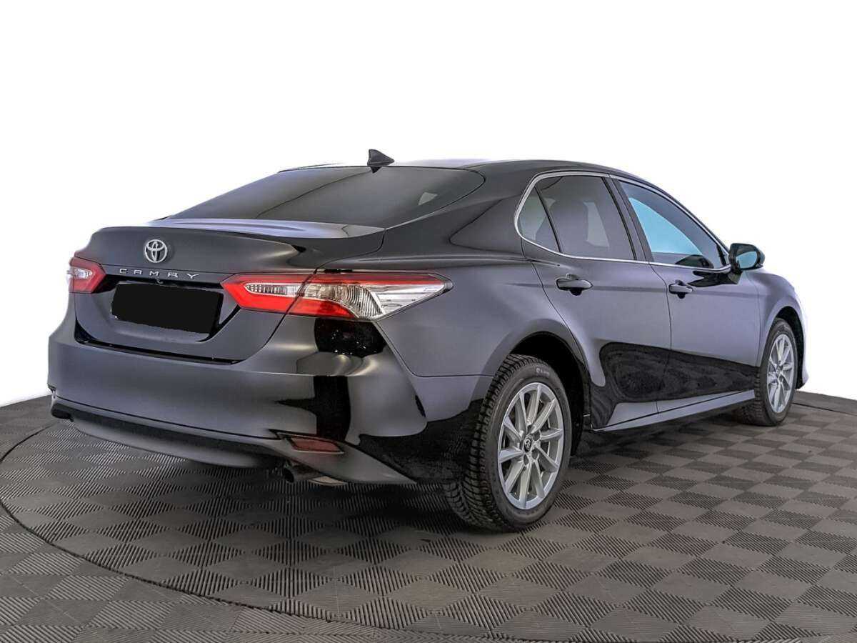 Toyota Camry с пробегом — 2021 год. Фото: #4
