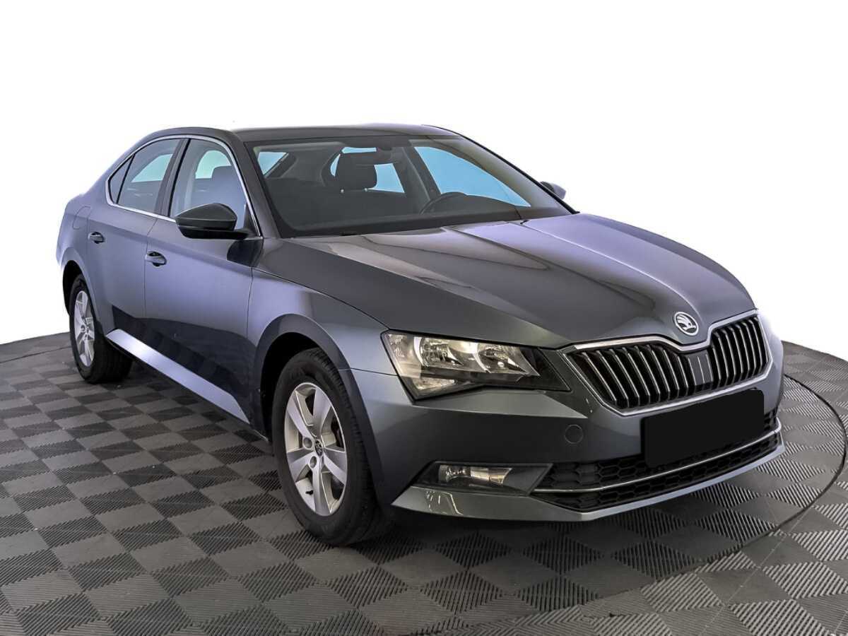 Skoda Superb с пробегом — 2018 год. Фото: #2