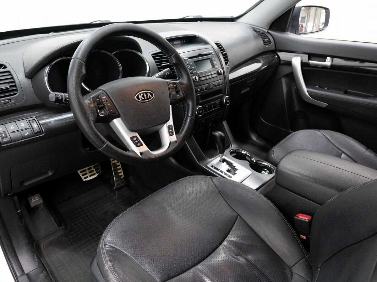 Kia Sorento с пробегом — 2012 год. Фото: #6