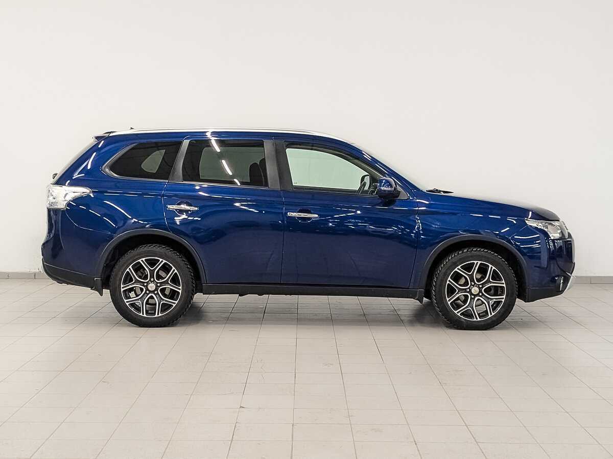 Mitsubishi Outlander с пробегом — 2014 год. Фото: #3