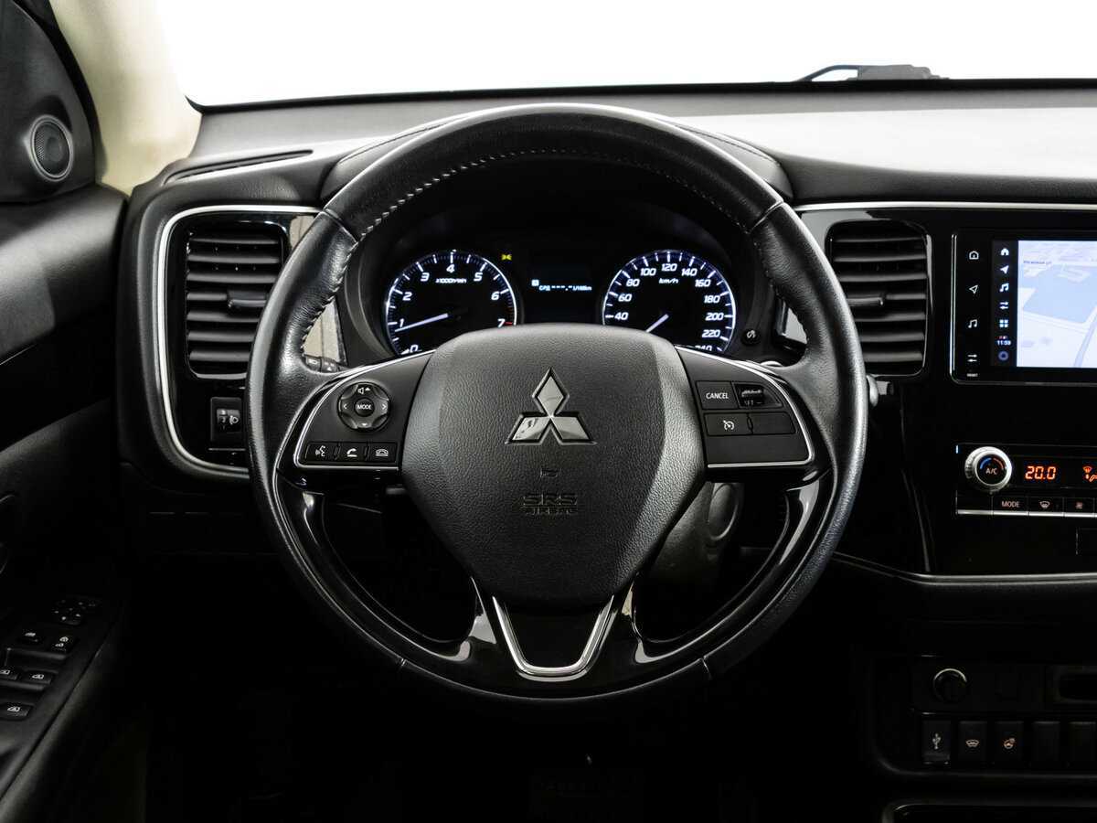 Mitsubishi Outlander с пробегом — 2020 год. Фото: #9