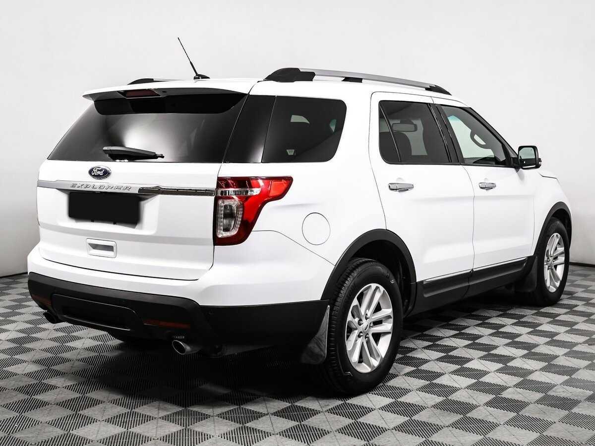 Ford Explorer с пробегом — 2013 год. Фото: #4