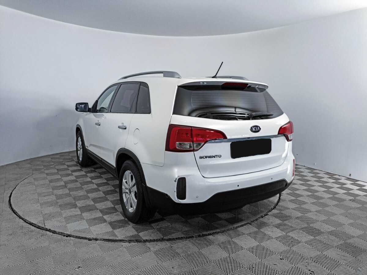 Kia Sorento с пробегом — 2012 год. Фото: #6