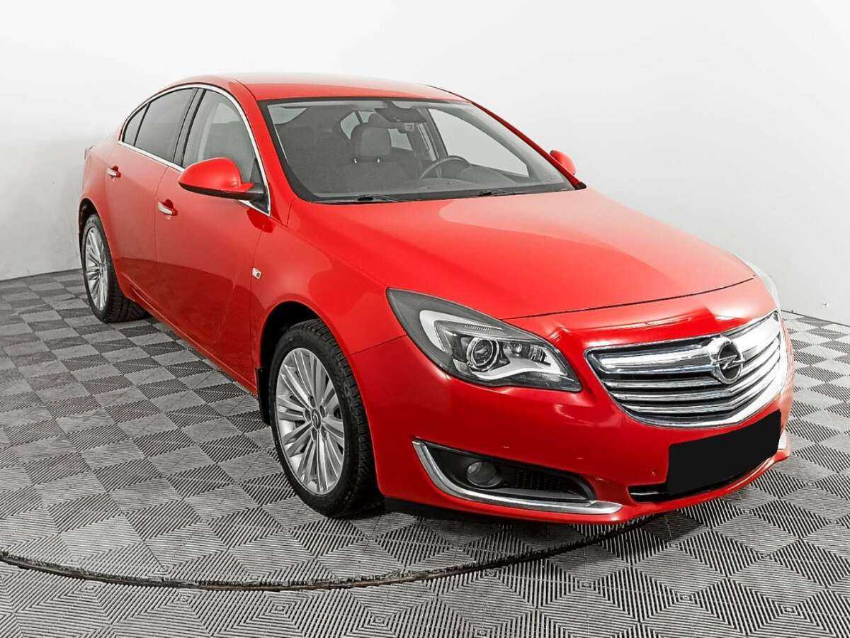 Opel Insignia с пробегом — 2015 год. Фото: #2