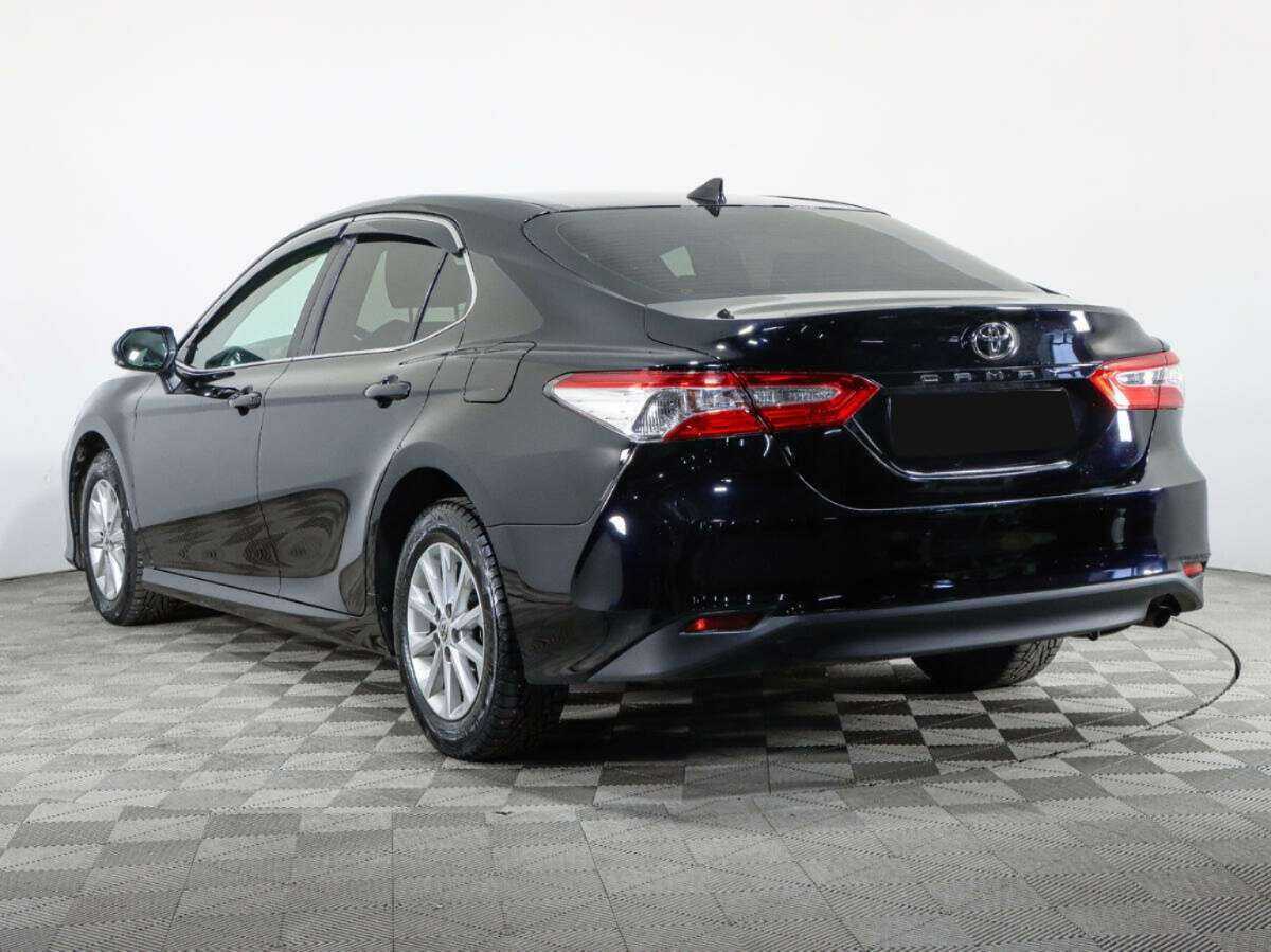 Toyota Camry с пробегом — 2019 год. Фото: #5