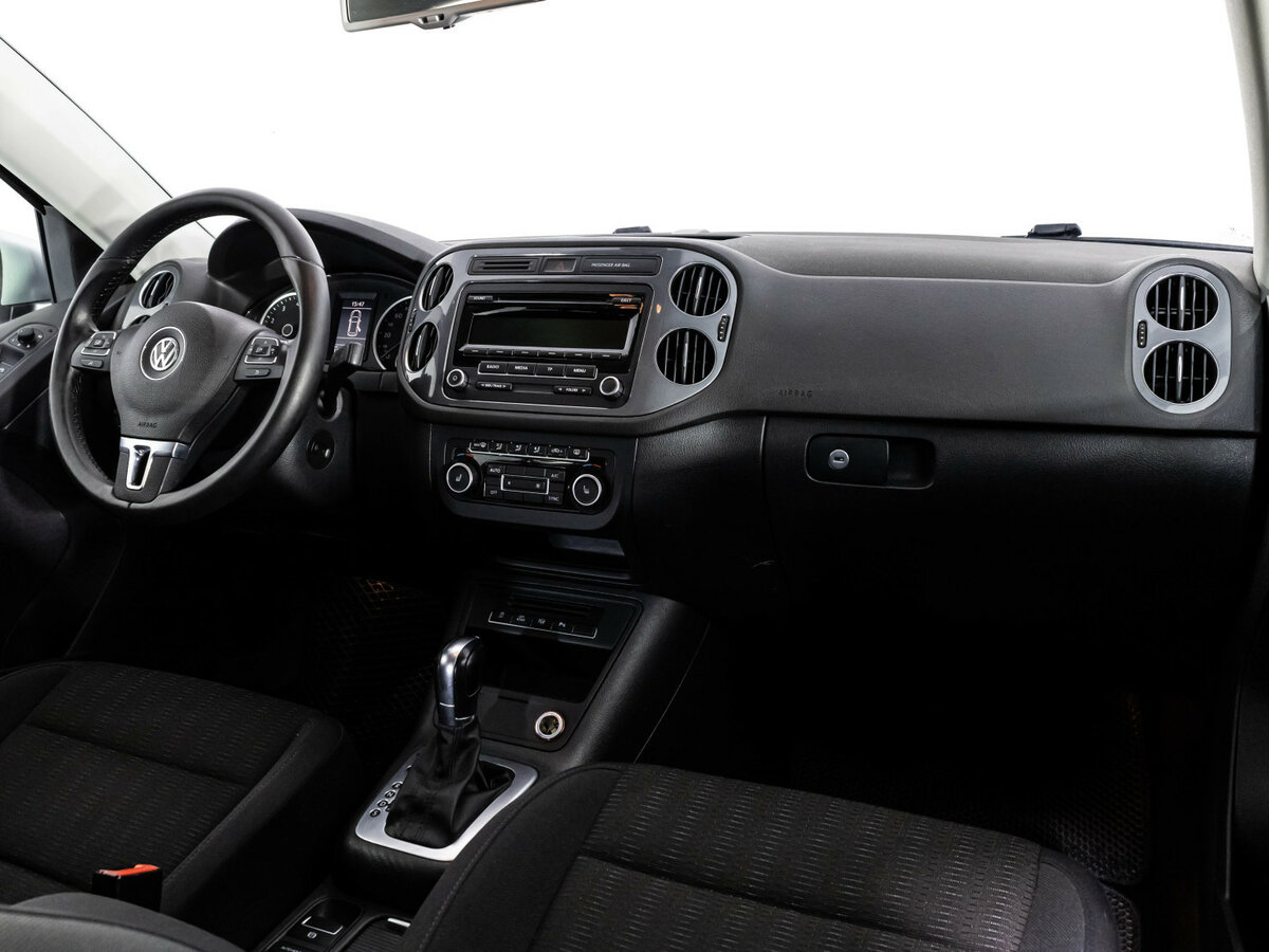 Volkswagen Tiguan с пробегом — 2014 год. Фото: #6