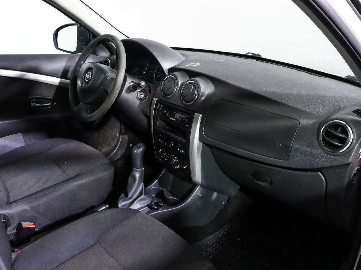 Nissan Almera с пробегом — 2018 год. Фото: #7