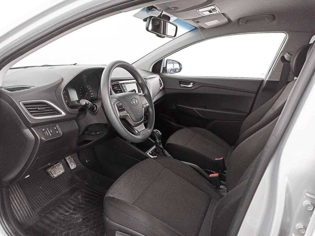 Hyundai Solaris с пробегом — 2017 год. Фото: #15