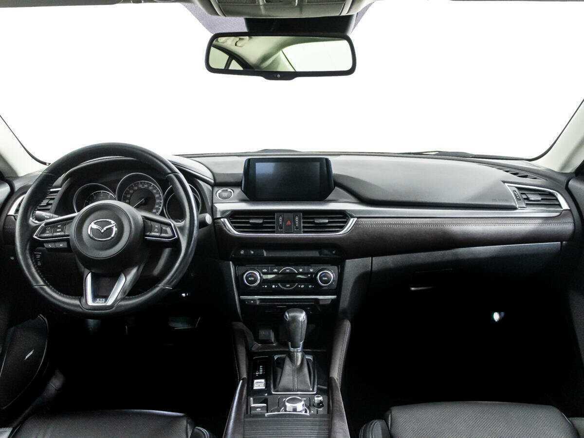 Mazda 6 с пробегом — 2017 год. Фото: #12