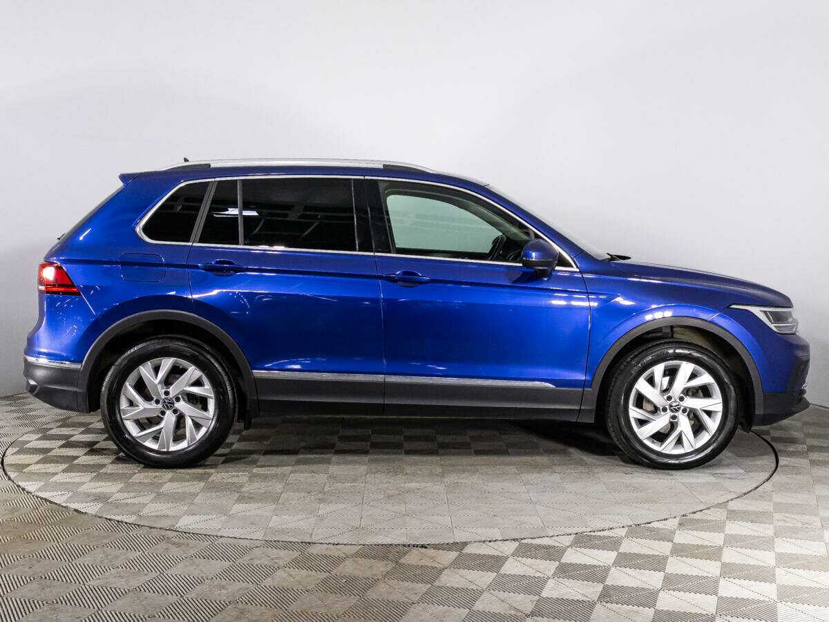 Volkswagen Tiguan с пробегом — 2021 год. Фото: #3