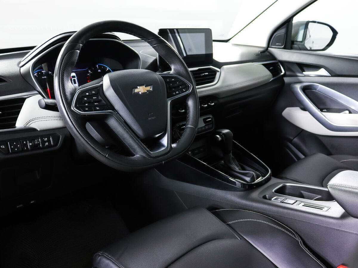 Chevrolet Captiva с пробегом — 2022 год. Фото: #13
