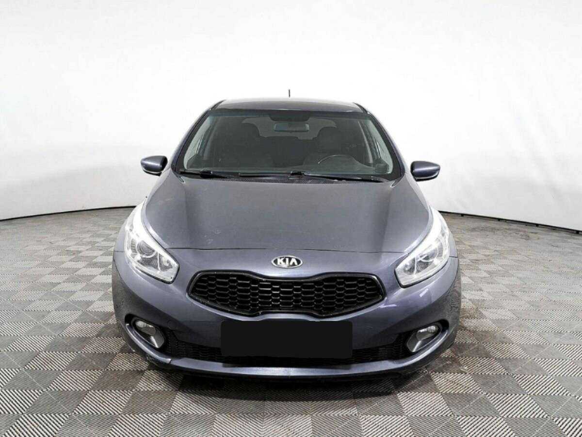Kia Ceed с пробегом — 2013 год. Фото: #1