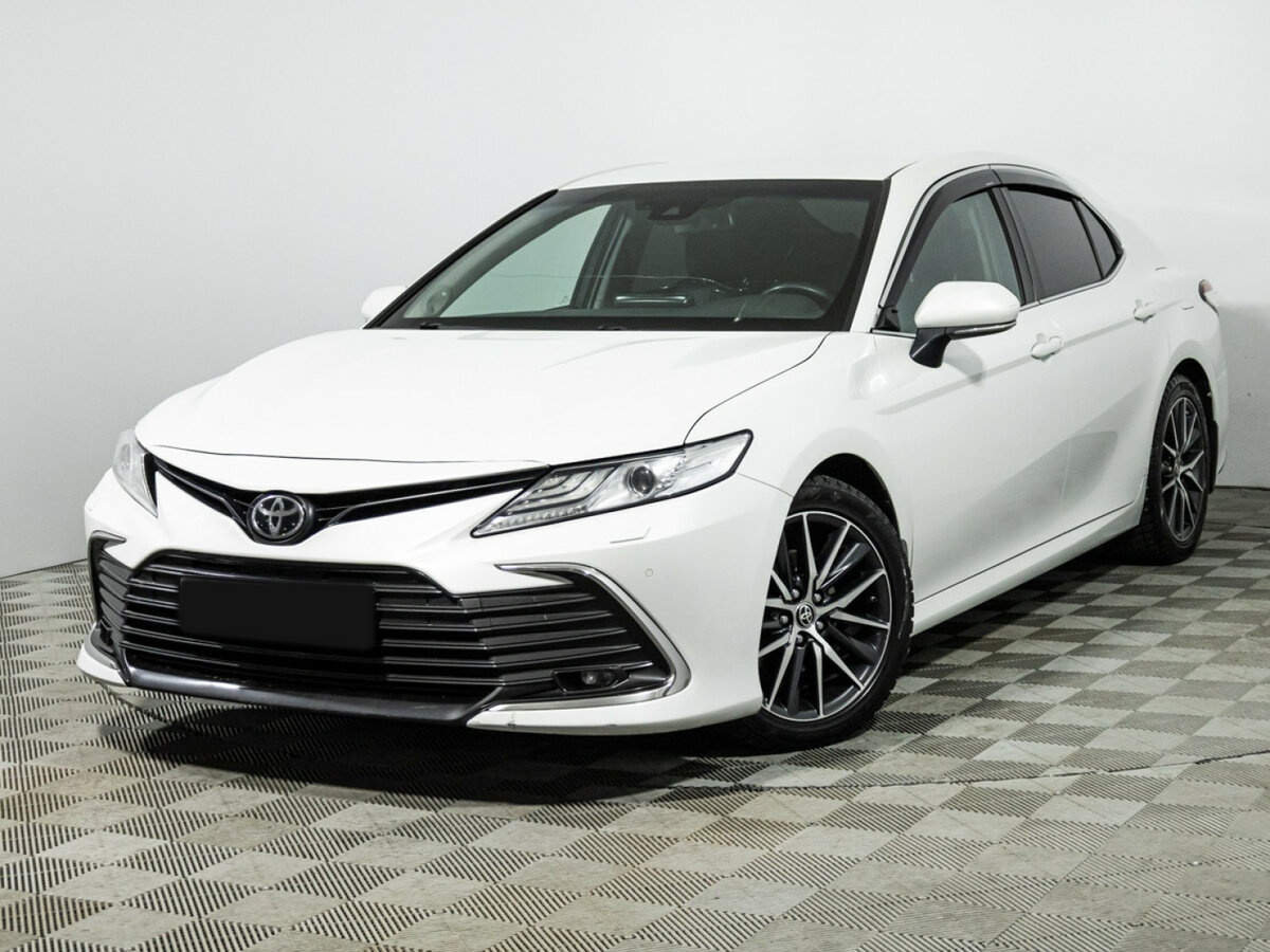 Toyota Camry с пробегом — 2021 год. Фото: #0