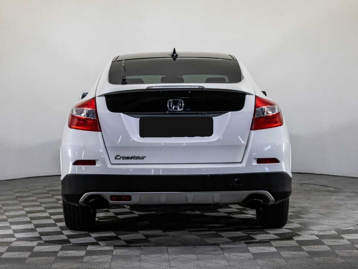 Honda Crosstour с пробегом — 2014 год. Фото: #4