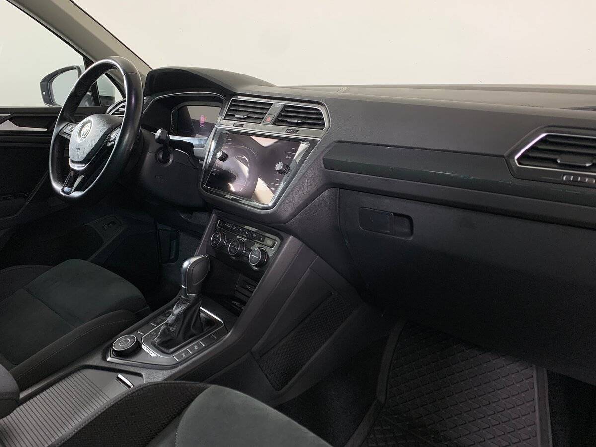 Volkswagen Tiguan с пробегом — 2019 год. Фото: #12