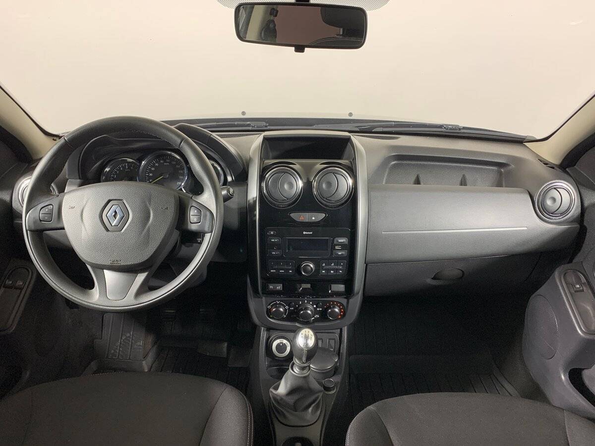 Renault Duster с пробегом — 2017 год. Фото: #10