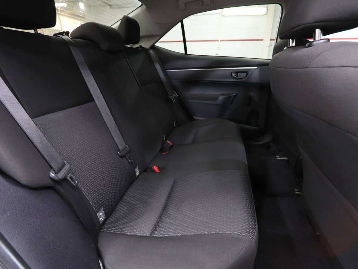 Toyota Corolla с пробегом — 2014 год. Фото: #12