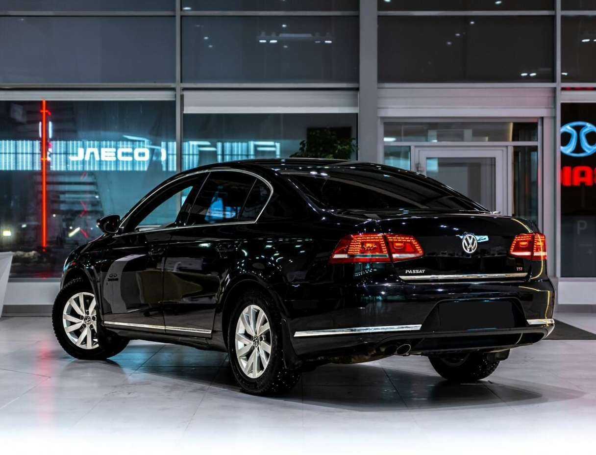 Volkswagen Passat с пробегом — 2013 год. Фото: #5