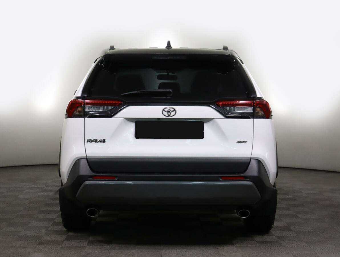 Toyota RAV4 с пробегом — 2020 год. Фото: #4
