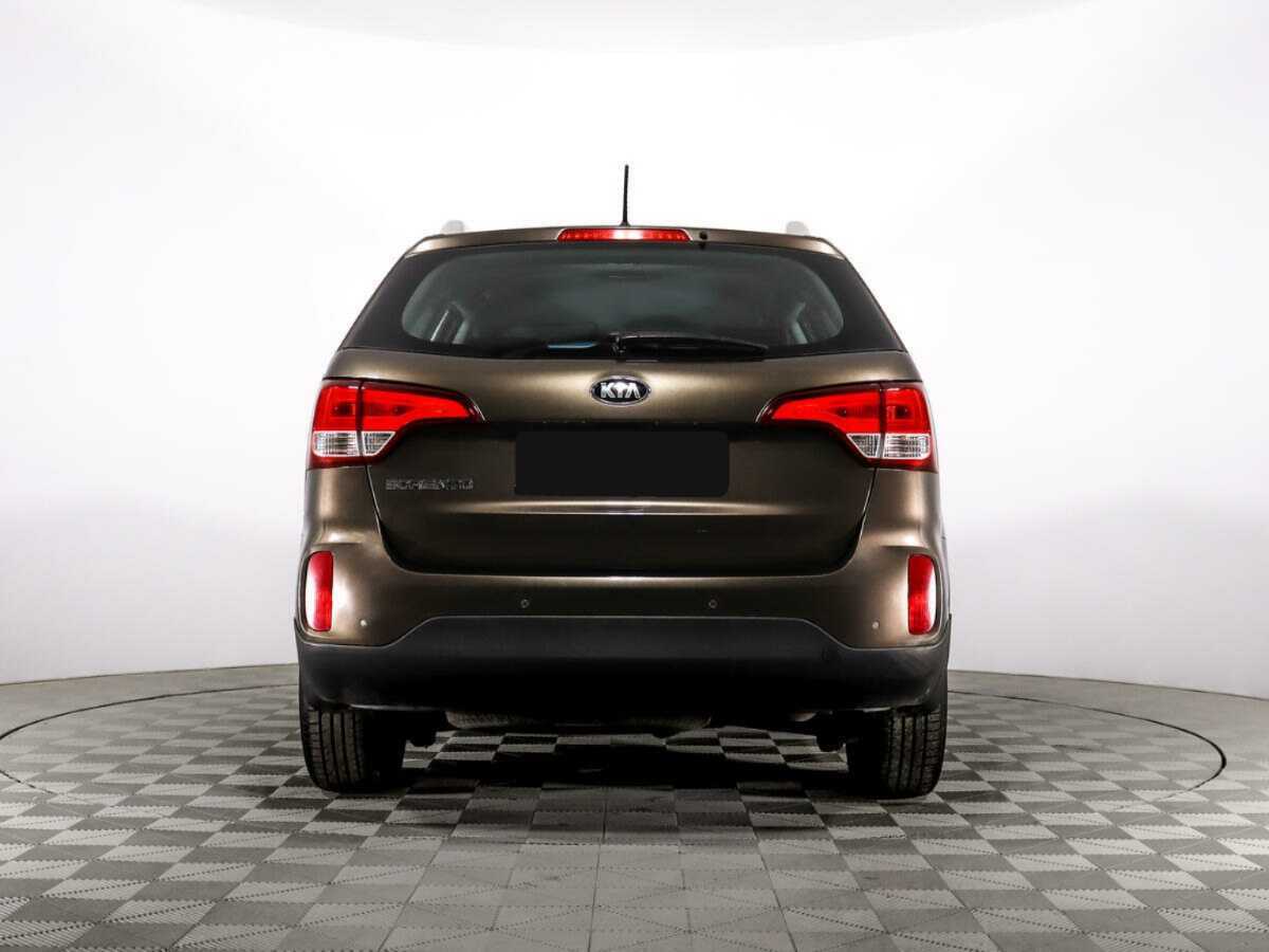 Kia Sorento с пробегом — 2014 год. Фото: #5