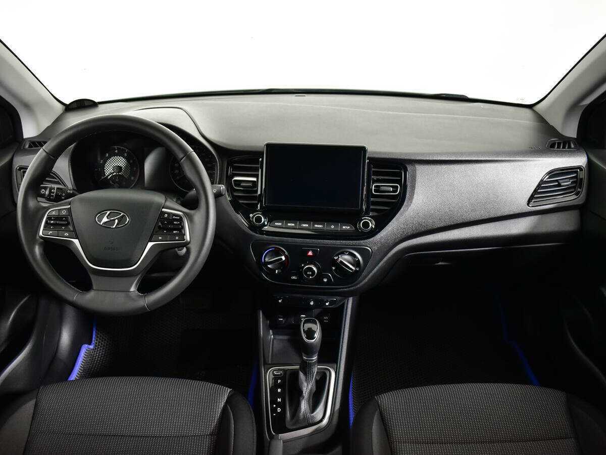Hyundai Solaris с пробегом — 2021 год. Фото: #11