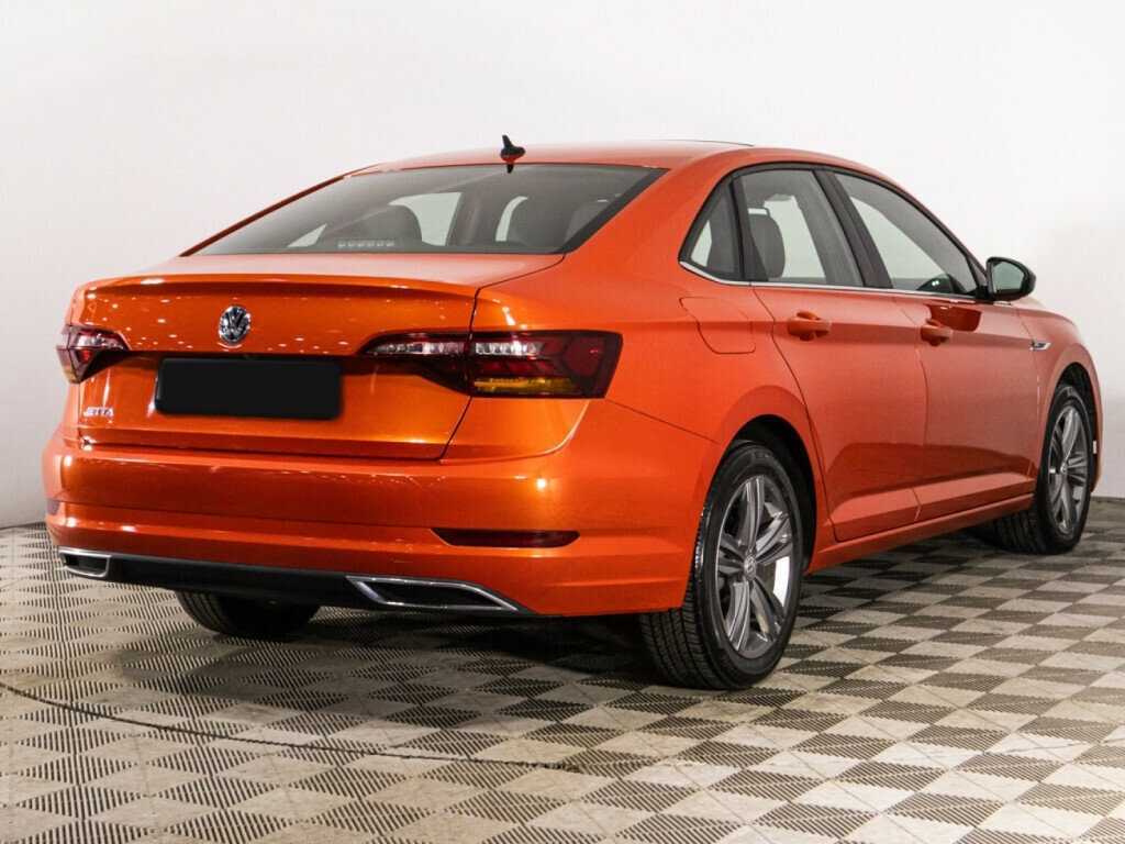 Volkswagen Jetta с пробегом — 2018 год. Фото: #4