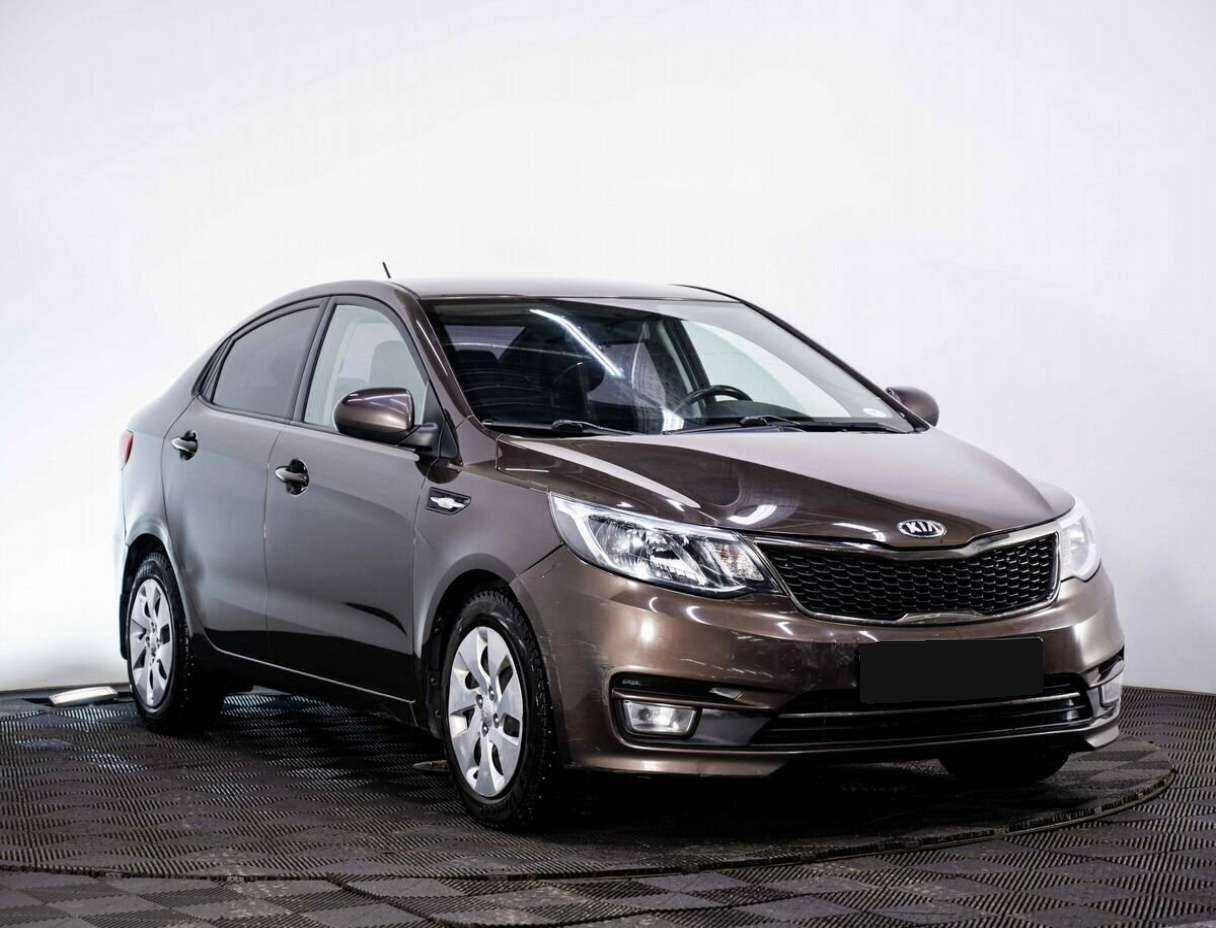 Kia Rio с пробегом — 2017 год. Фото: #2